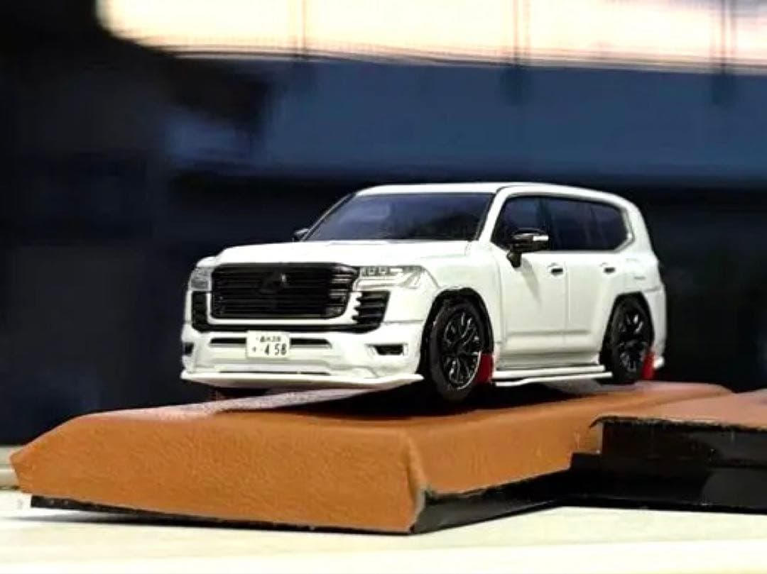 『最終価格』ファミマ京商 ランクル300 フルエアロ カスタム