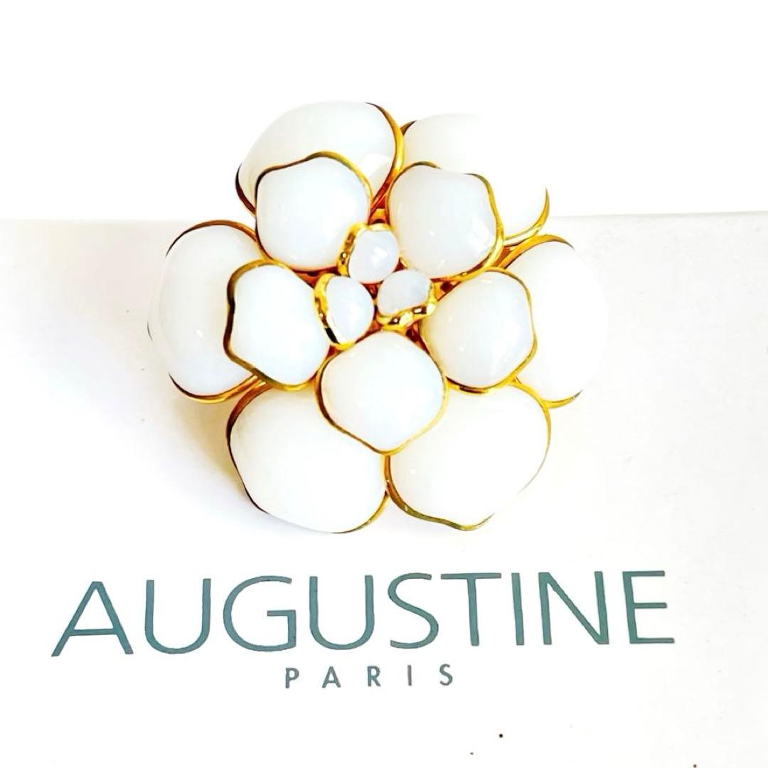 美品 AUGUSTINE ガラス カメリア ブローチ ペンダントヘッド ホワイト カメリアブローチ(小物・雑貨)｜TO BE CHIC(トゥー ビー シック)の