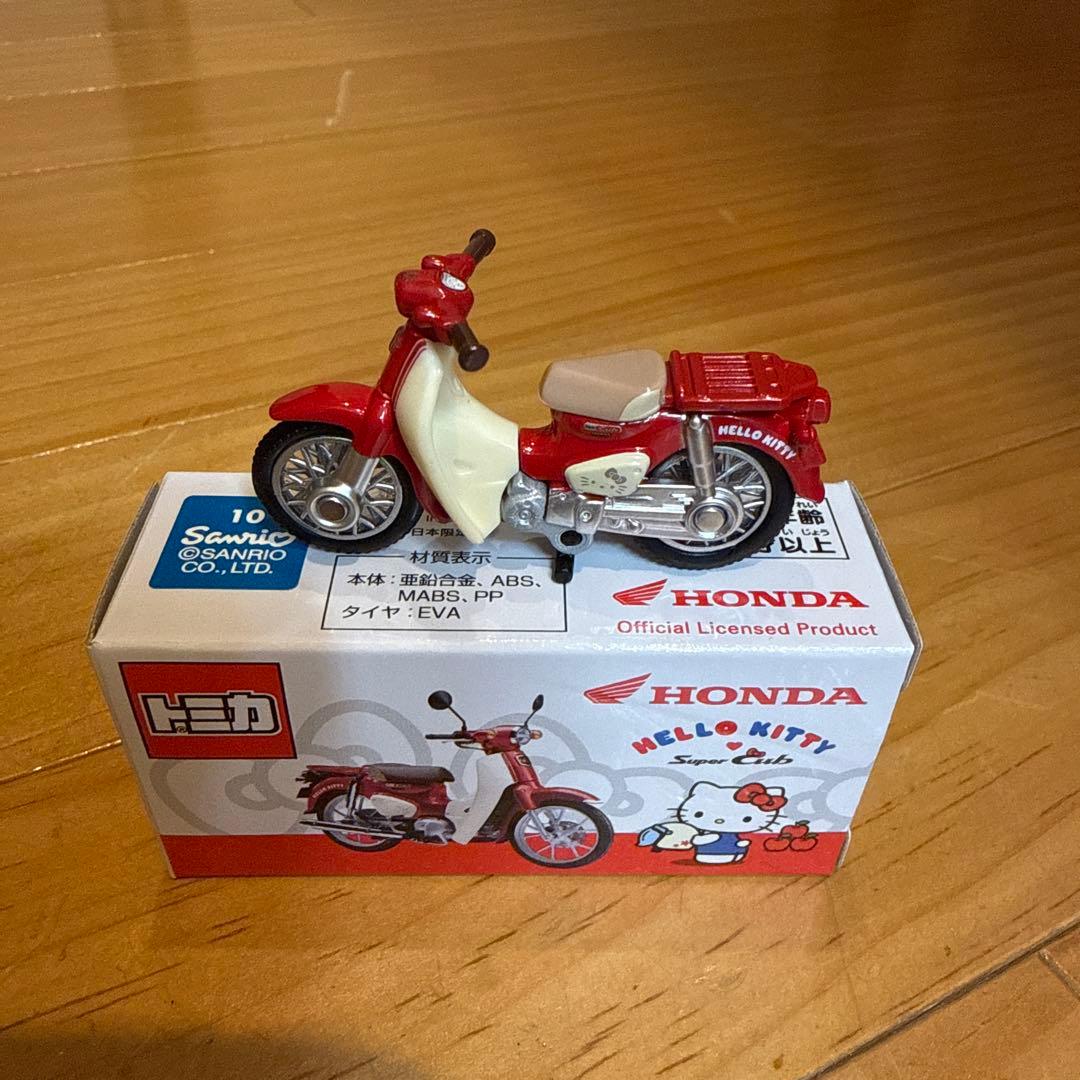 トミカ ハローキティ HONDA スーパーカブ新品 即購入✖️商品説明読ん