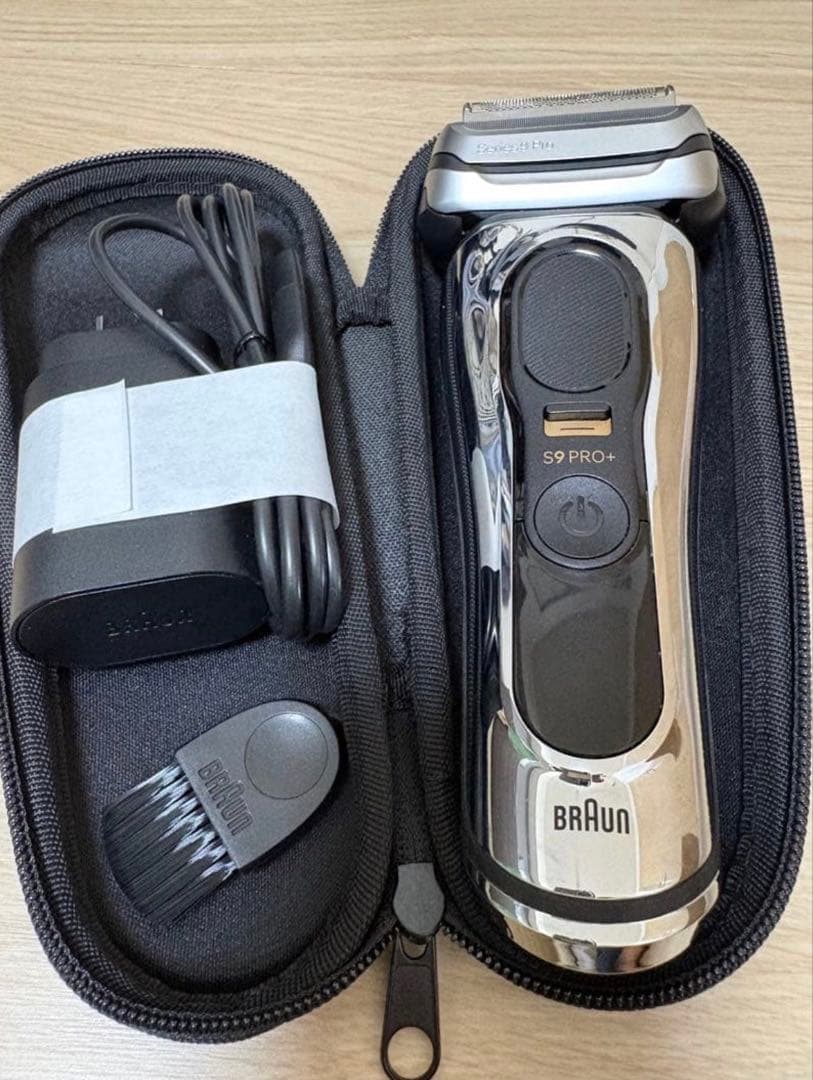 Braun S9 PRO+ メンズ電気シェーバー