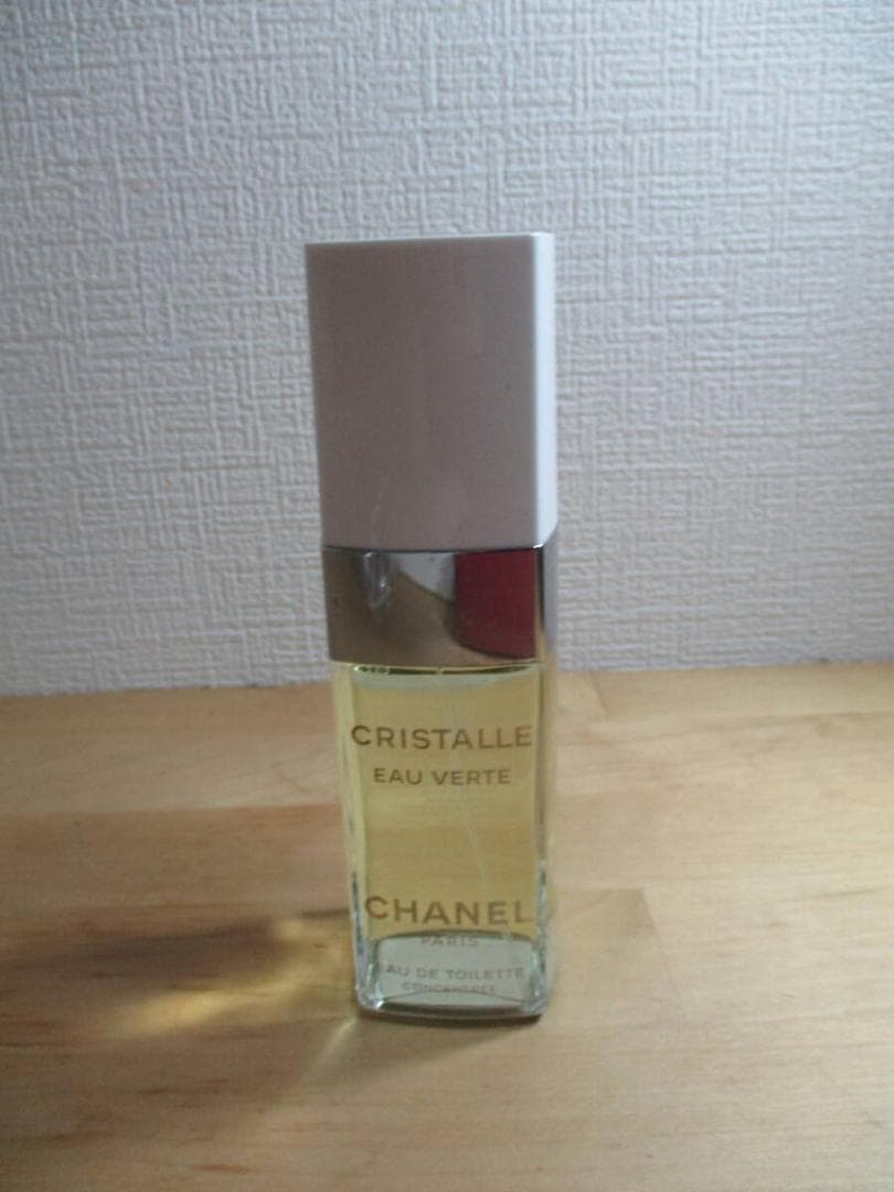 シャネル　クリスタル　オーヴェルト　コンサントレ　１００ｍｌＥＤＴ　ほぼ未使用品