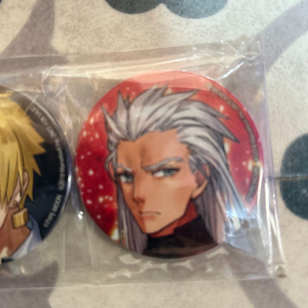 ギルガメッシュ＆無銘 缶バッジ2個セットFate/EXTELLA 特典 - メルカリ