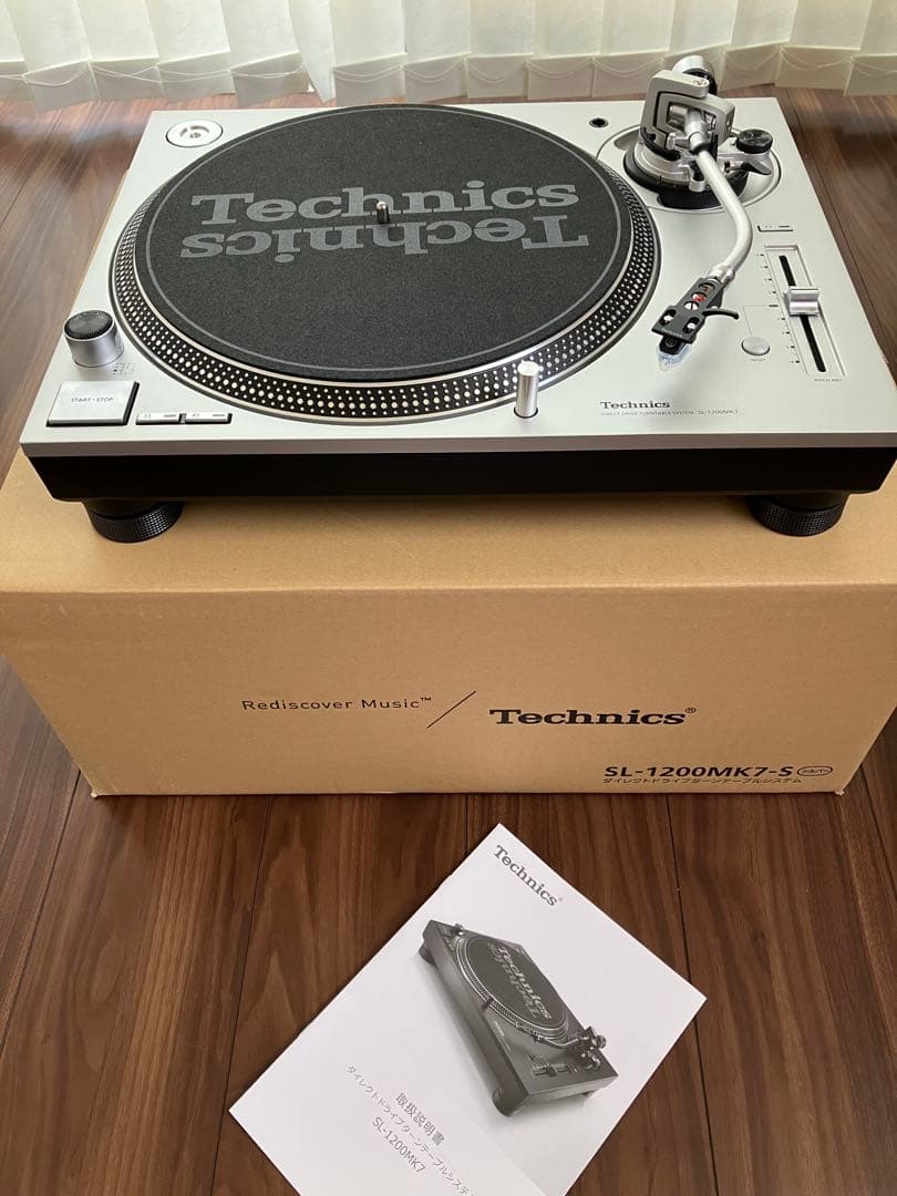 Technics SL-1200MK7-S 新品同様　カートリッジ針付き