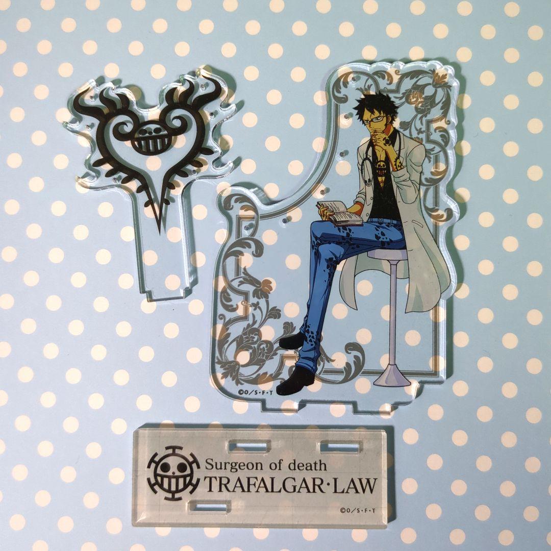 ONEPIECE トラファルガー・ロー アクセサリースタンド 白衣 麦わらストア