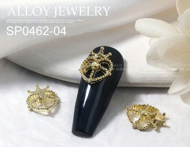 商品説明必読!!クラウンハート❤︎ネイルパーツセット