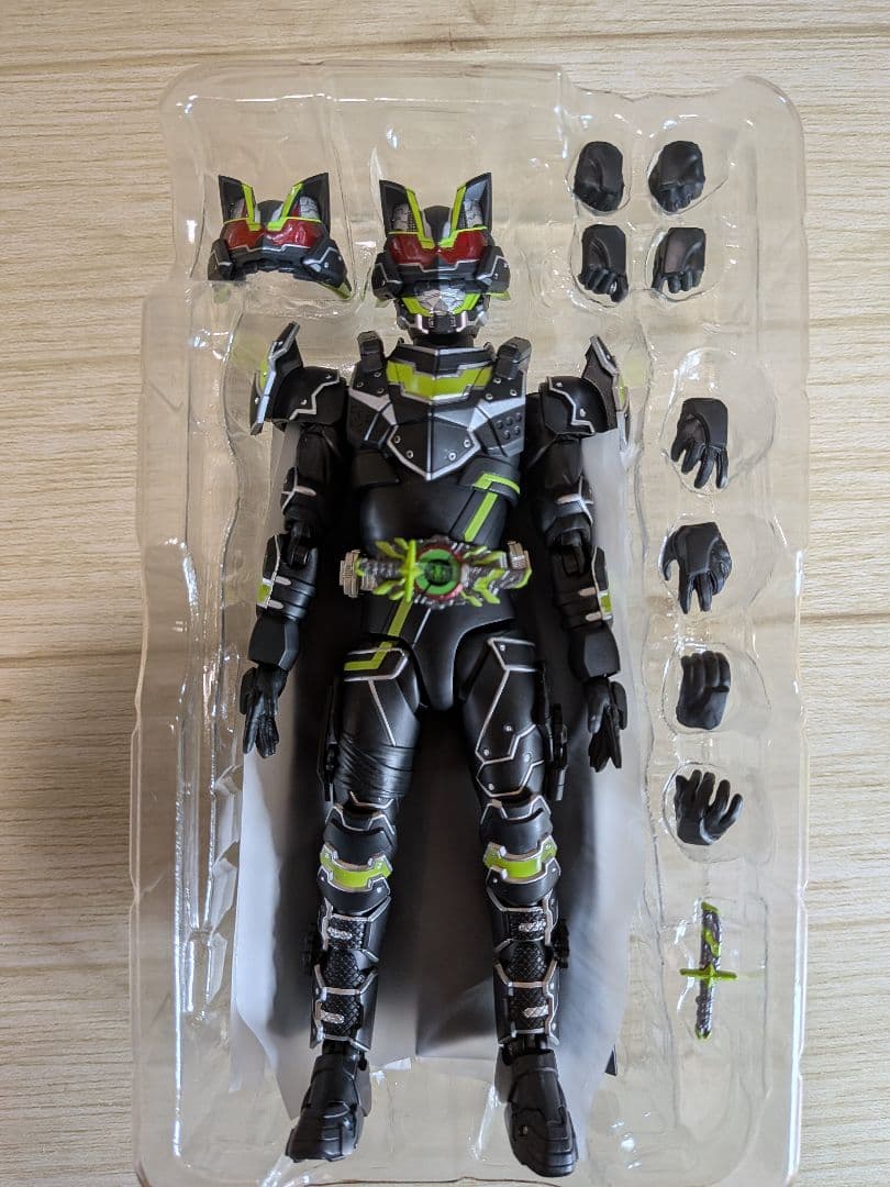 S.H.Figuarts 仮面ライダータイクーンブジンソード