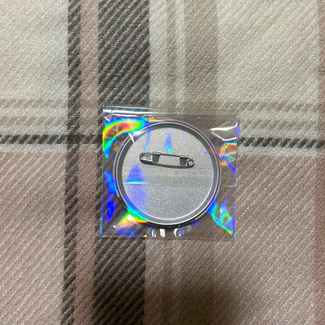 ローレン・イロアス art of nijisanji 缶バッジ - メルカリ