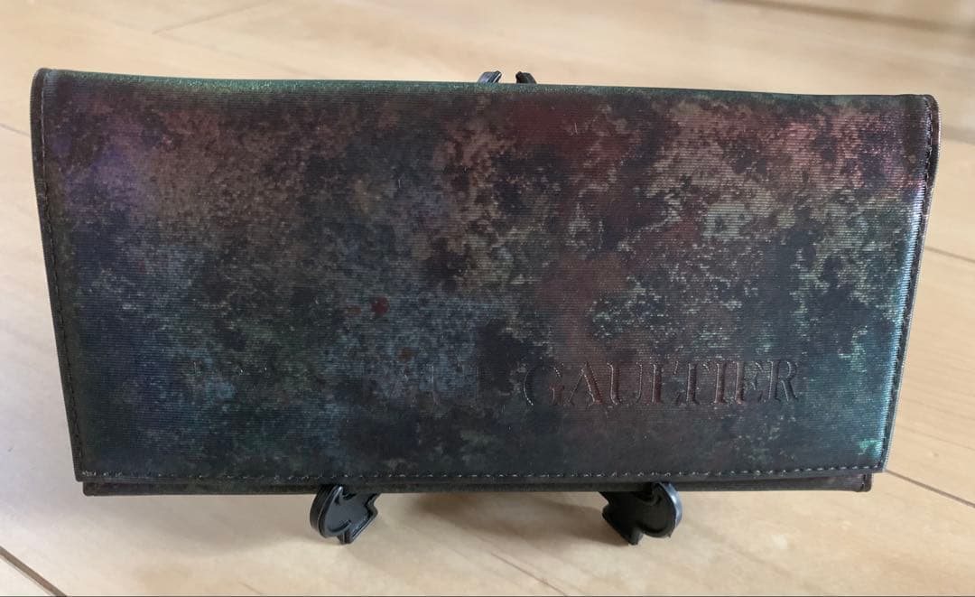 ジャンポールゴルチェ 長財布 総柄 Vサイバー　GAULTIER 革