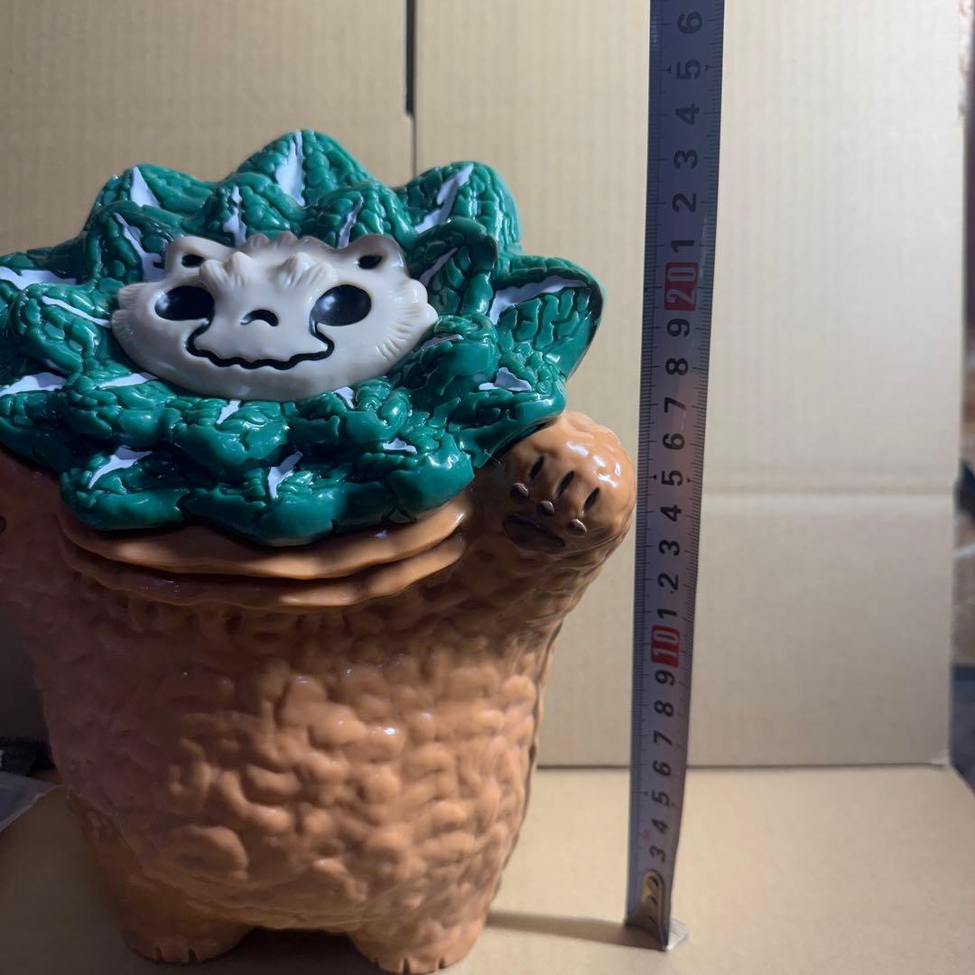 羅本製所 ROBINCERAMICSTUDIO 亀甲牡丹大怪獣 24センチ - メルカリ