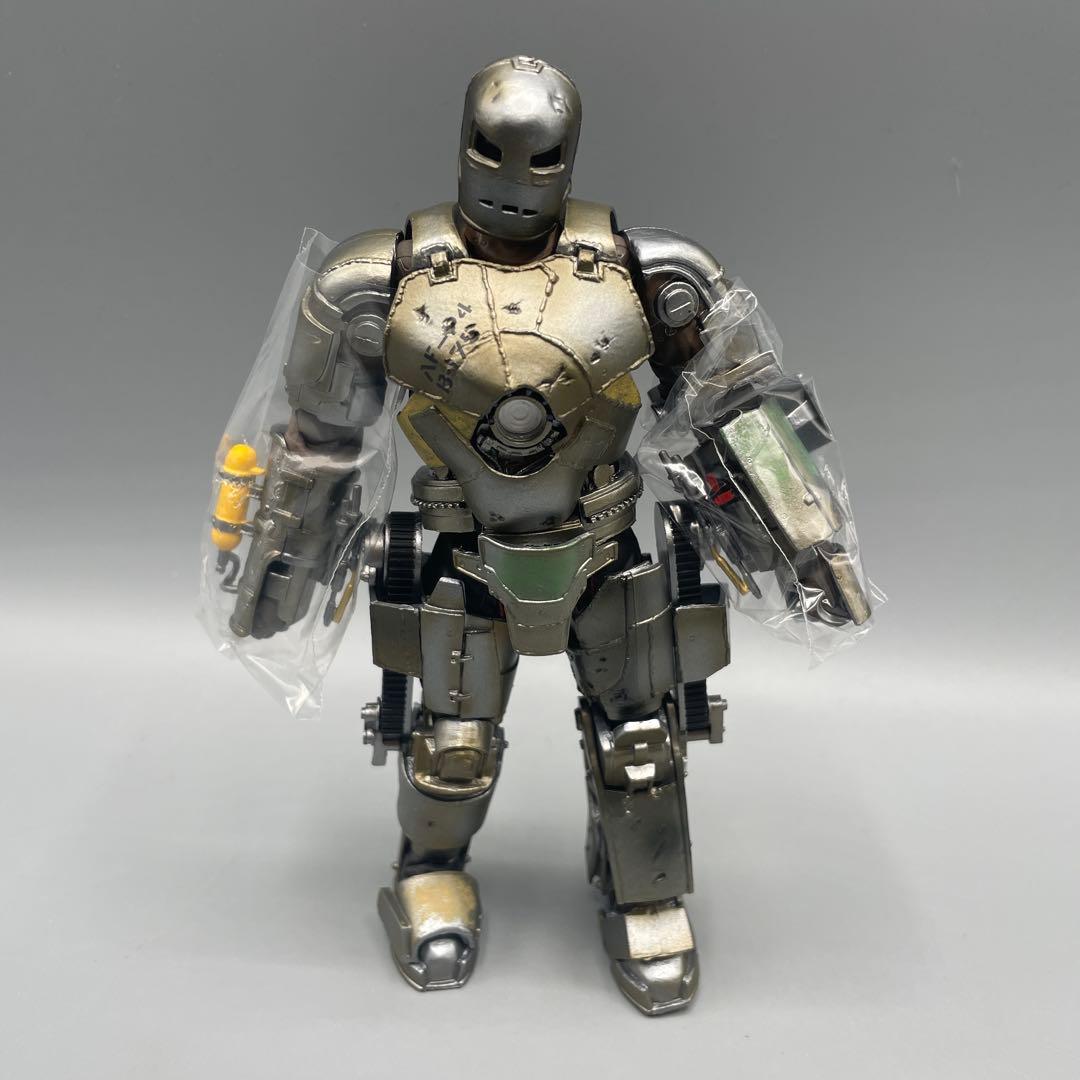 特撮リボルテック No.045 アイアンマン マーク1 - メルカリ