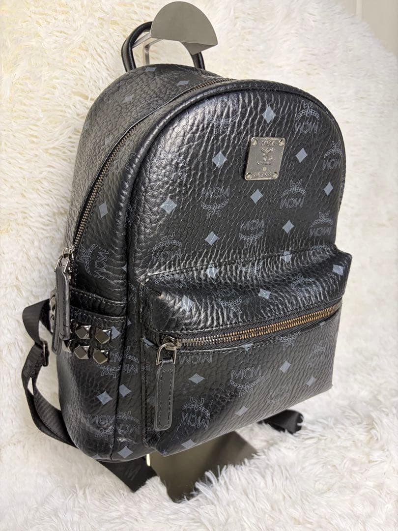 ✨極美品✨ MCM サイドスタッズ付き バックパック 総柄　黒 駅南やまご質店オンラインショップ / MCM エムシーエム ヴィセトス