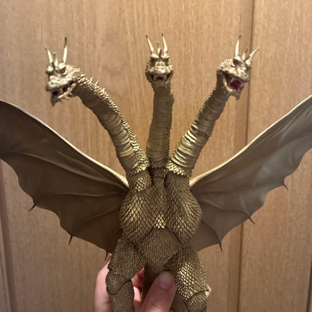 ま*さ様 S.H.MonsterArts キングギドラ