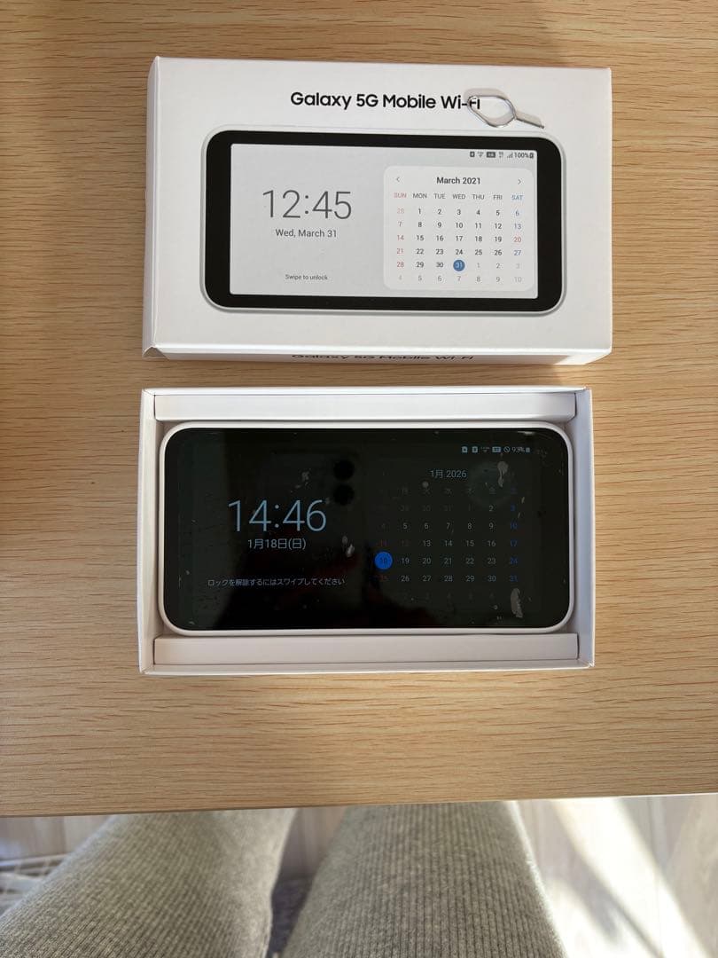 au Galaxy 5G Mobile Wi-Fi SCR01 [ホワイト]