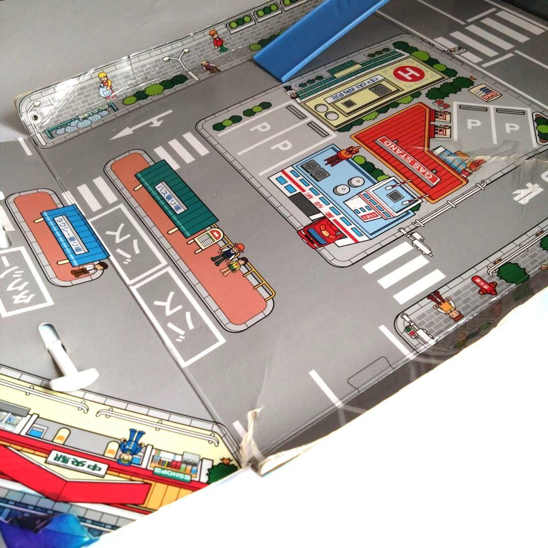 トミカ おかたづけ立体マップ 持ち運び 駐車場 街 道 - メルカリ