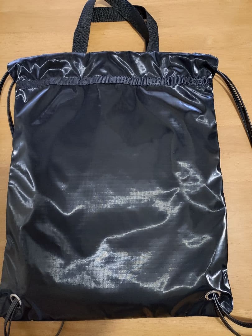 LeSportsacTH CITY KNAPSACKアップタウンブラックシャイン TH CITY KNAPSACK アップタウンブラックシャイン/ブラック（バック