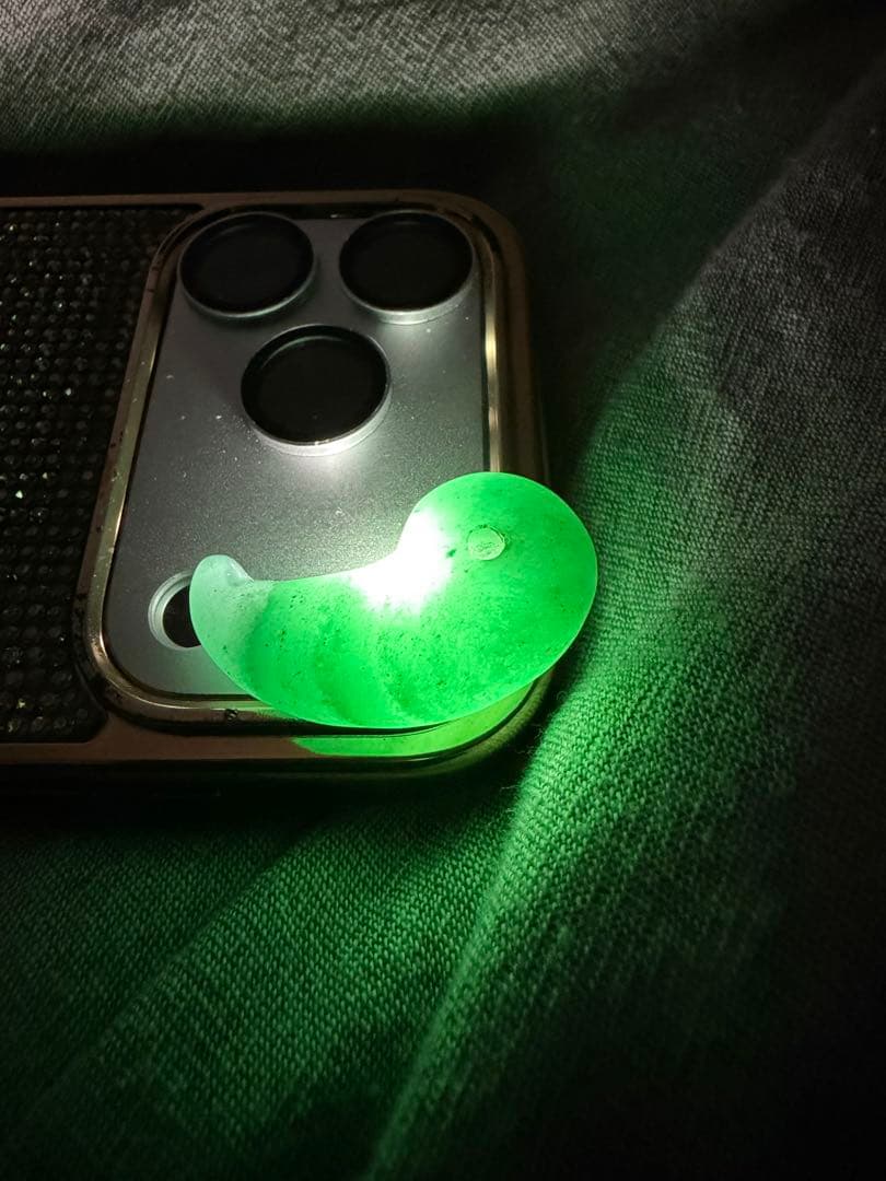 糸魚川翡翠 勾玉 12g 3.6cm 天然石 パワーストーン