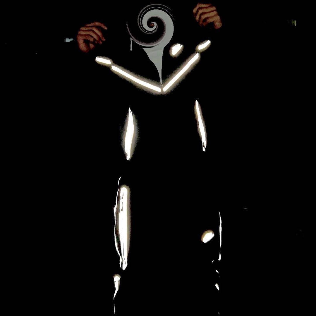 Tee shyne着用 反射テックフリース - メルカリ