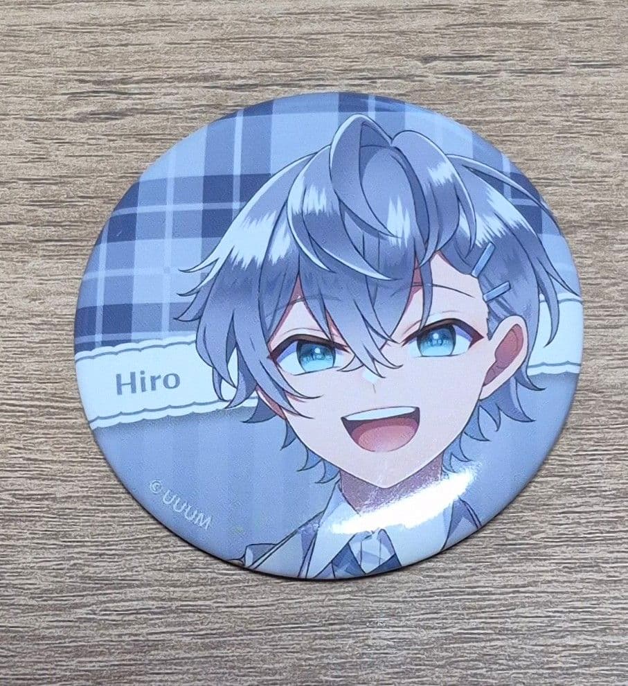 カラフルピーチ からぴちパラダイス2025 ヒロくん缶バッジ - メルカリ