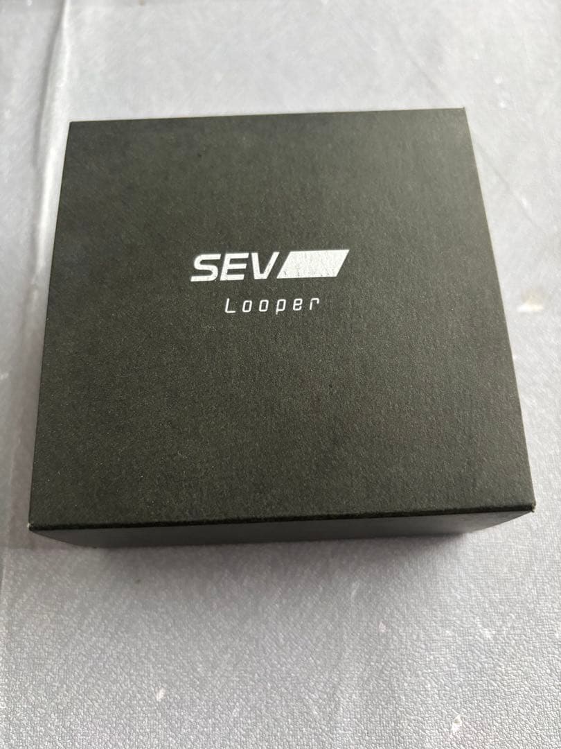 SEV Looper ネックレス