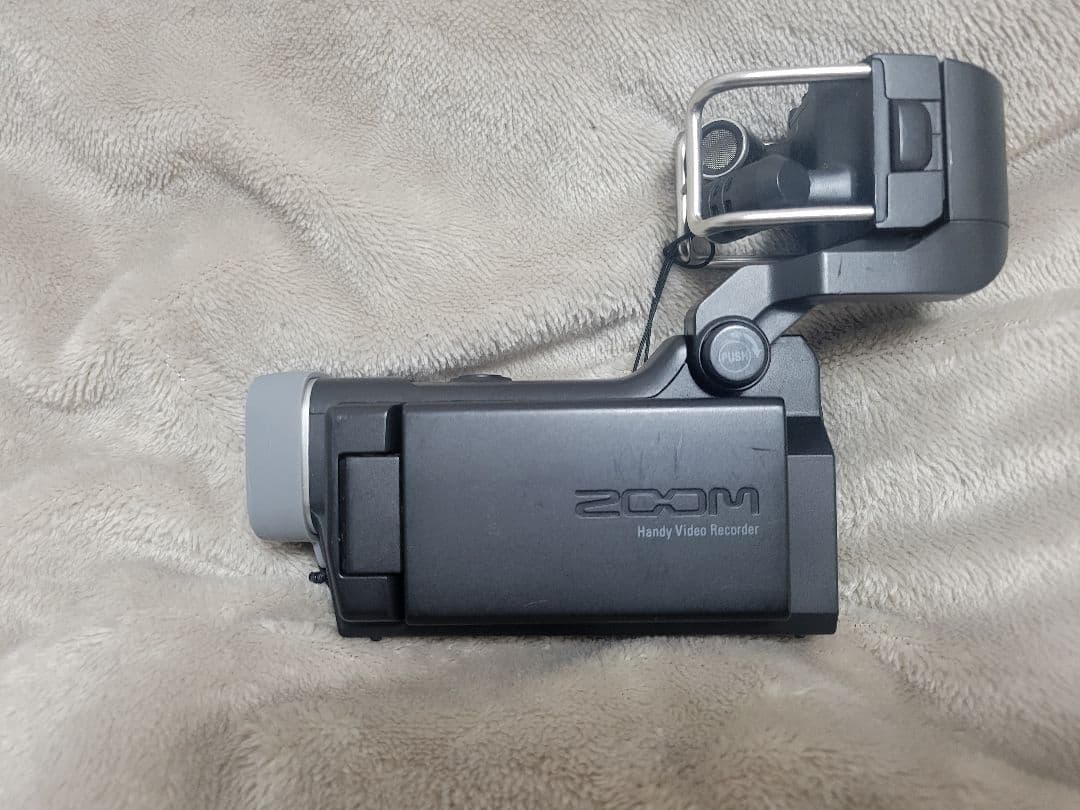 ZOOM/ハンディビデオカメラレコーダー　本体のみ/Q8 ZOOM Q8をレビュー。音楽向けの高音質なハンディビデオレコーダー