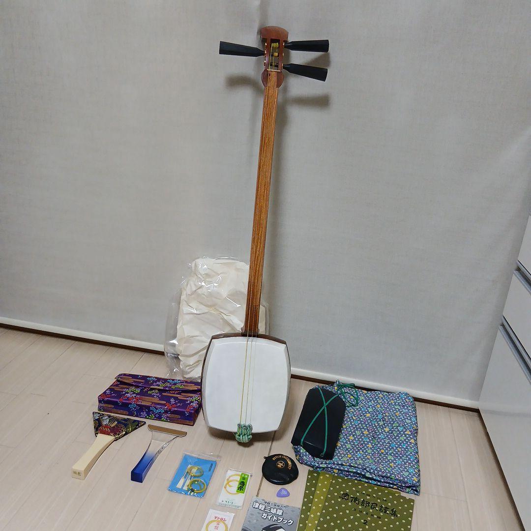 n*i様 津軽三味線本体と付属品一式