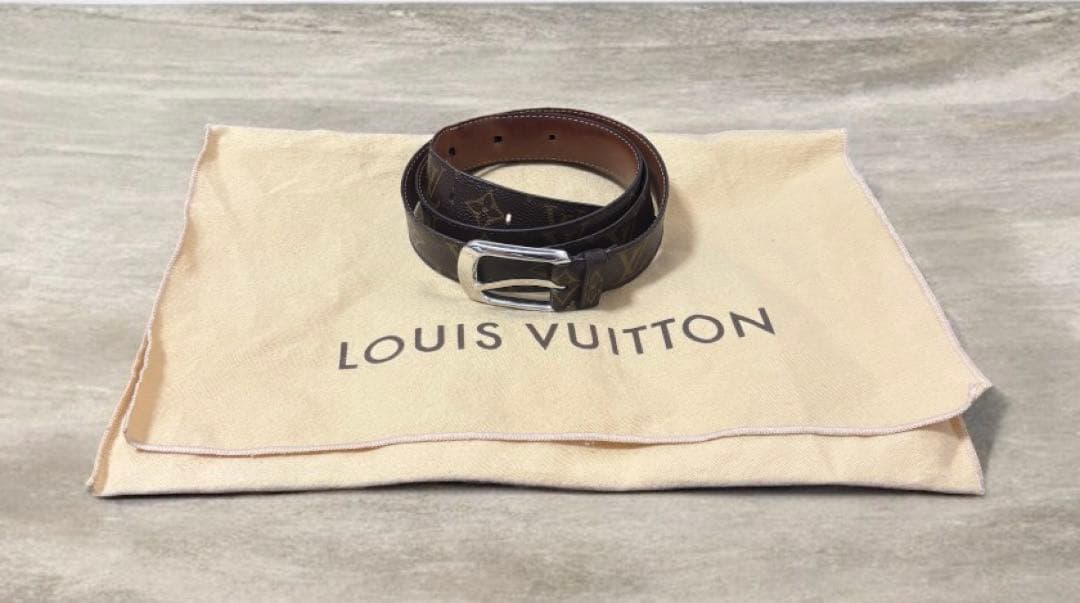 LOUIS VUITTON ブラウンレザーベルト