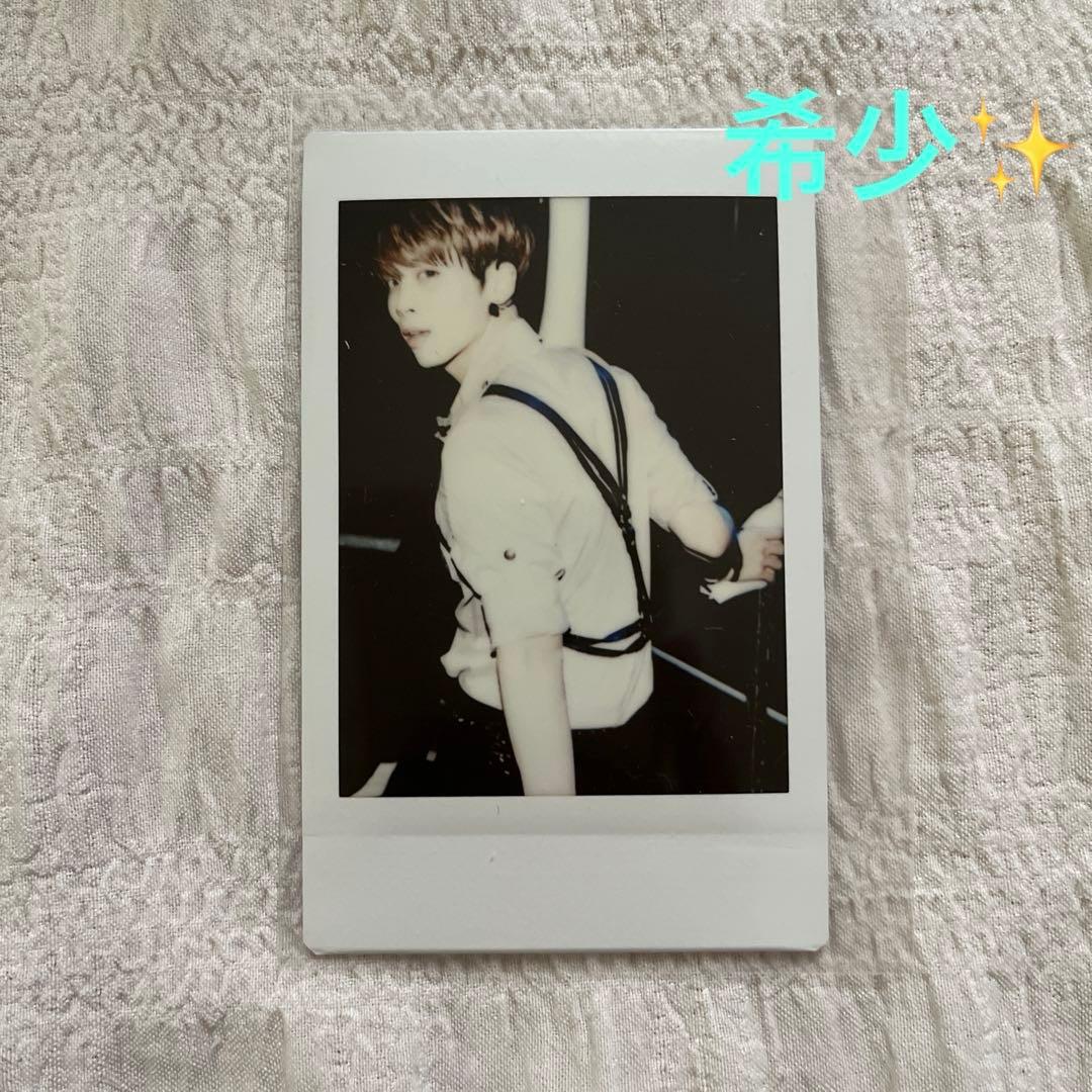 SHINee 8周年記念 ジョンヒョン ポラロイド 写真 非売品 SHINee 8周年記念 ジョンヒョン ポラロイド 写真 非売品