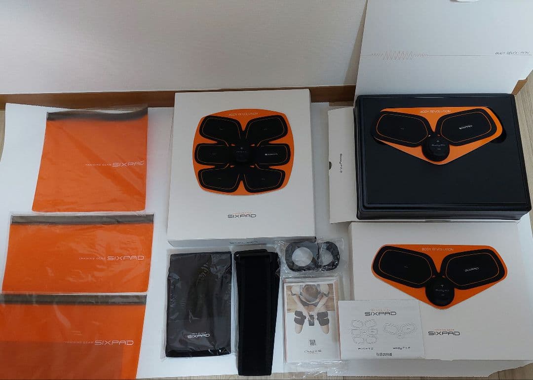 【セール】シックスパッドアブズフィット2　ボディフィット2×2新品ジェルシート付