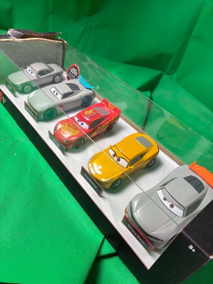 カーズ　ダイキャストミニカー5台セット