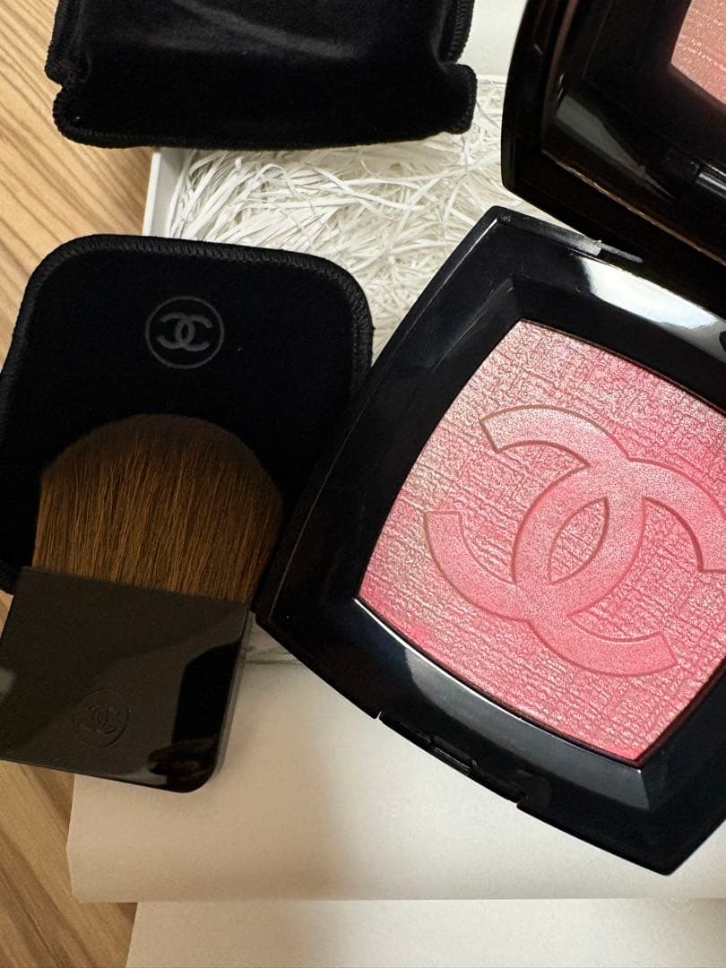 値下げweek!CHANEL ファンテジードゥ　チーク 限定版