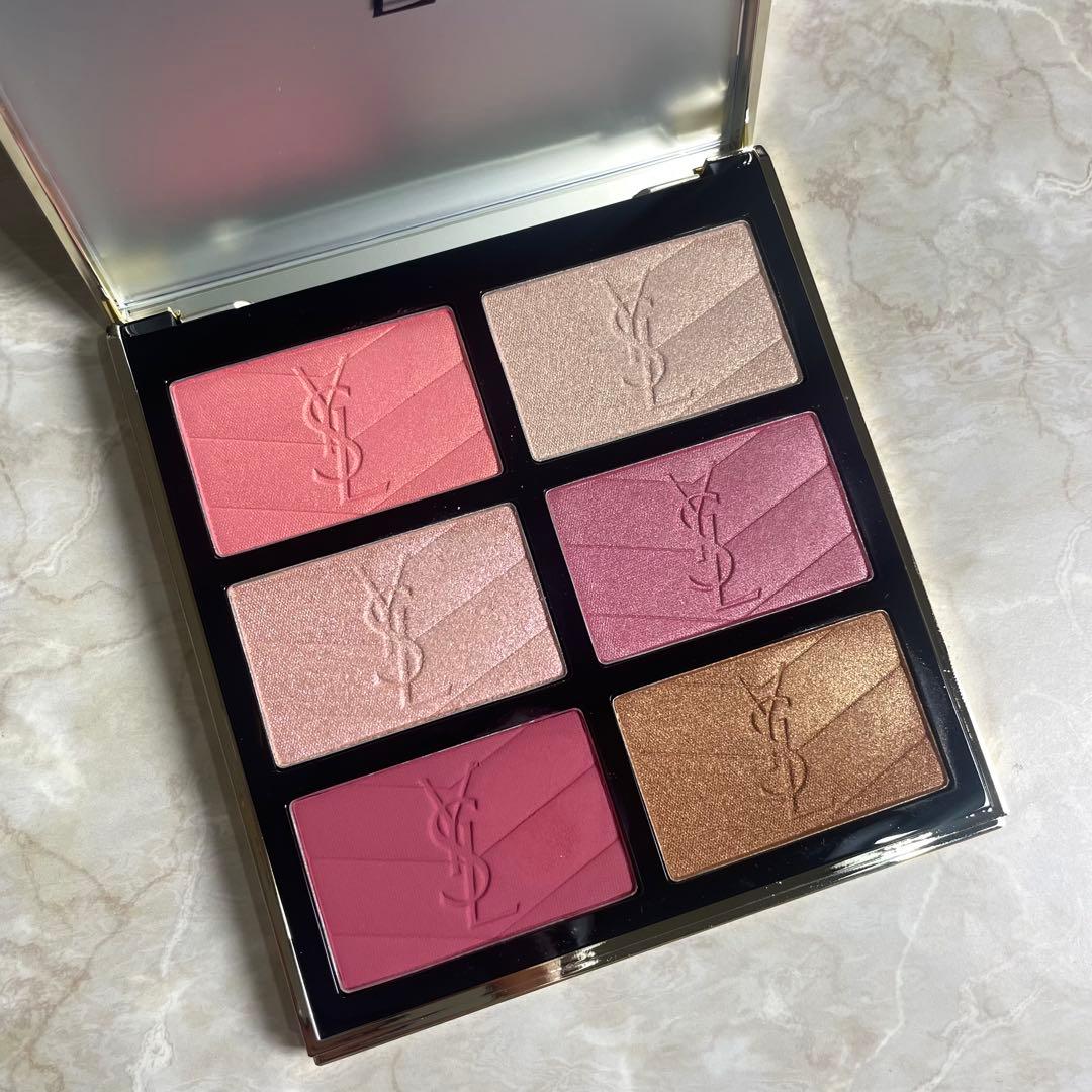 イヴサンローラン　クチュールフェイスパレット【2025ホリデー】 YSL/イヴ・サンローラン ホリデー限定コスメ“YSL ADORN IN GOLD”【2025