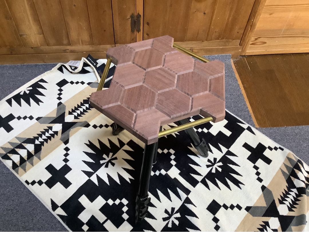 シェルフコンテナ25サイズ スライド開口天板三脚用テーブルヘキサゴン