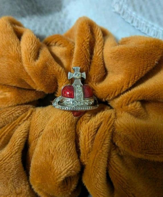 Vivienne Westwood ディアマンテハートオーブリング／Ｍサイズ ヴィヴィアンウエストウッドVivienne Westwood ディアマンテハート