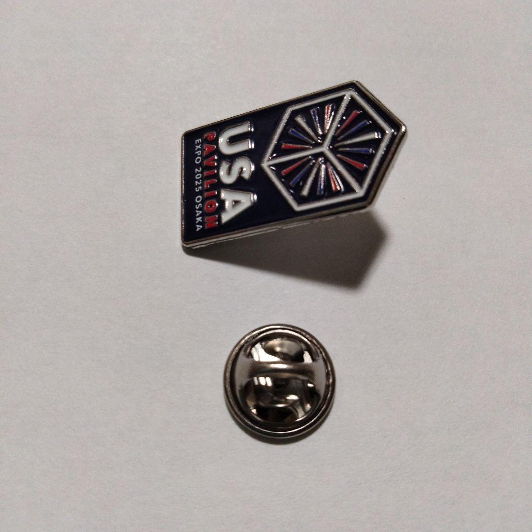 非売品】大阪関西万博 アメリカ館 記念ピンバッジ - メルカリ