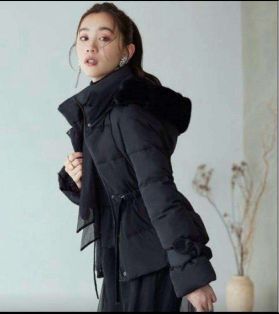 RUIRUE BOUTIQUE ラビットファーフードショート丈ダウンジャケット