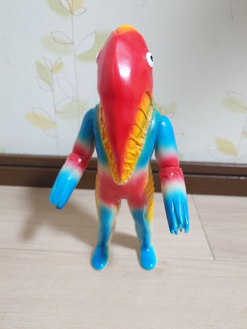 ブルマァク メトロン星人 - メルカリ