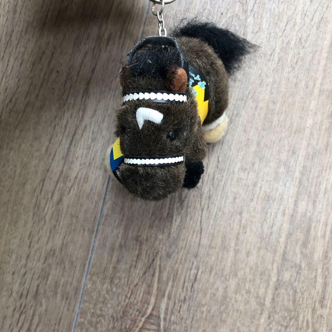 ディープインパクト ぬいぐるみ キーホルダー 三冠 競馬 - メルカリ