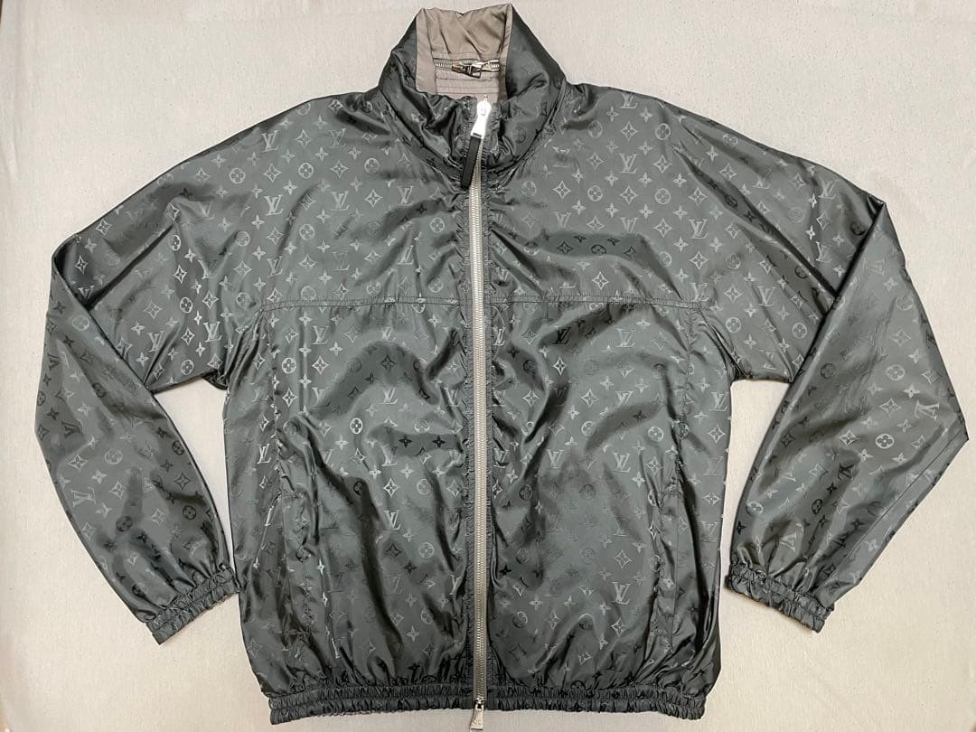 新品LOUIS VUITTON ルイ・ヴィトン モノグラムリバーシブルジャケット