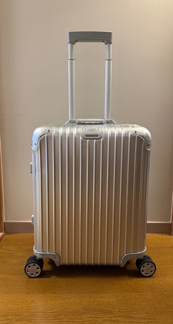 【美品】RIMOWAトパーズ　45リットル　４輪キャリーケース TSAロック付き