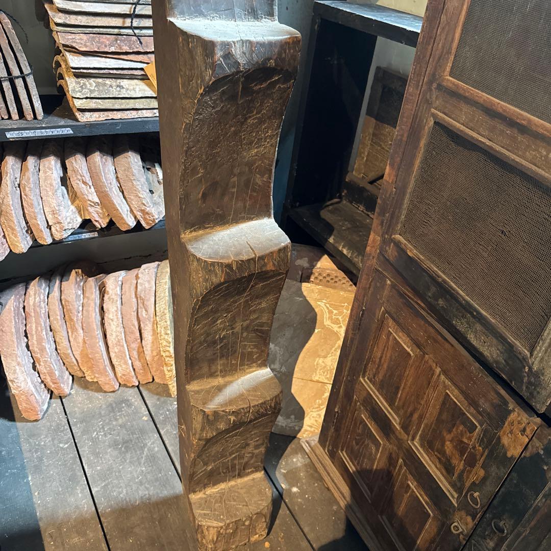 アフリカ 部族 屋敷 ハシゴ Ｄ