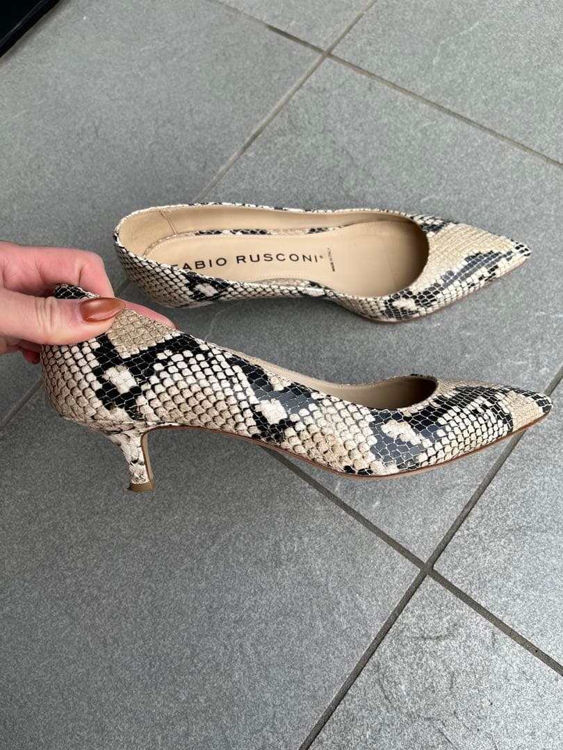 FABIO RUSCONI パイソン柄パンプス 39 - メルカリ