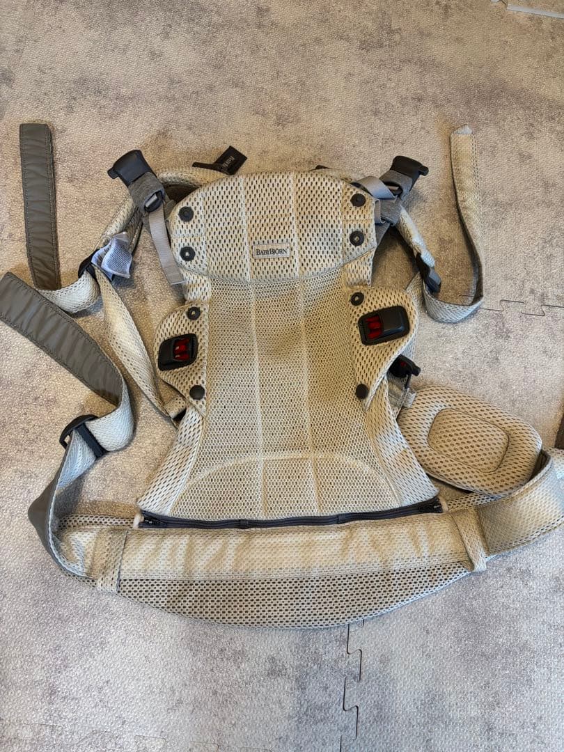 ベビービョルン 抱っこ紐　ハーモニー