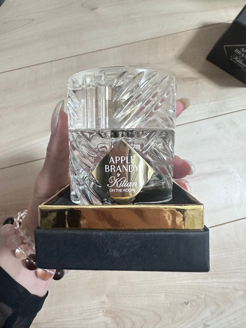 キリアンKILIAN Apple brandy 専用ボックス付き