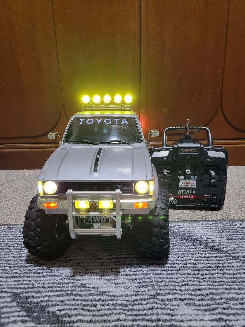 タミヤRCカー1/10トヨタハイラックスハイリフトMFC-02フルオペプロポ付き タミヤ 58397 トヨタ ハイラックス ハイリフト：ラジコン専門店 洛西モデル