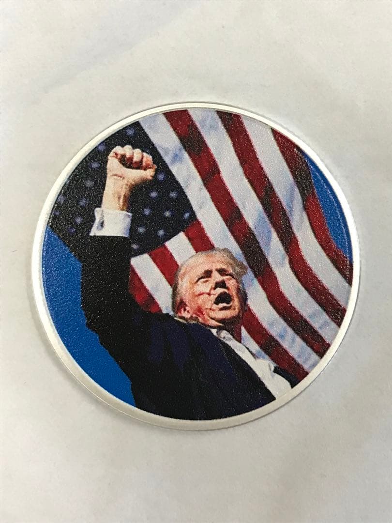 トランプ大統領 暗殺未遂 カラー銀貨 1オンス 999 純銀 カプセル入り 楽天市場】ドナルド・J・トランプ暗殺失敗 1 Oz .999 Fine Silver 純銀