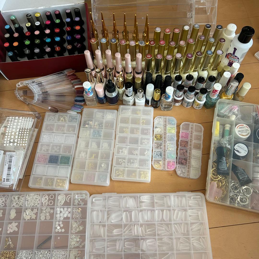 ジェルネイル セット 100色以上 マシン・集塵機・ライト・収納付　ネイルパーツ