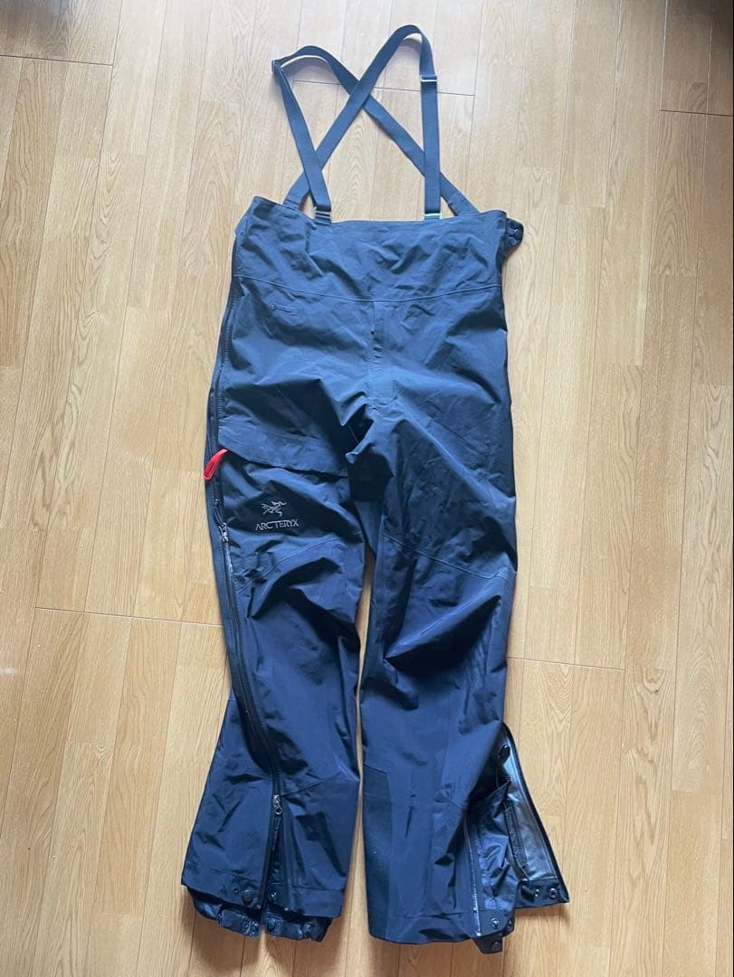 ARC'TERYX Beta svビブパンツ　アークテリクス　ブラック