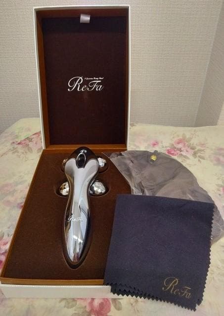 未使用品　 ReFa 4　CARAT 　美顔ローラー　品番RF-FC1932B