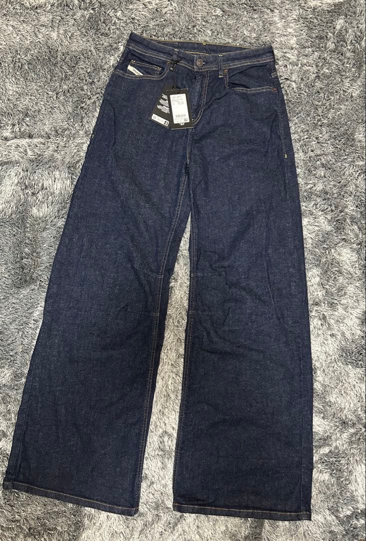 【タグ付き】DIESEL industry サイズ23 お値下げいたしました☆彡 Relaxed Jeans - D-Zeta | ブラック/ ダークグレー | メンズ | DIESEL