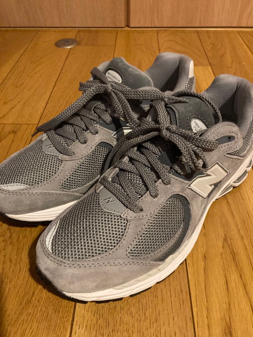 靴 New Balance M2002RST